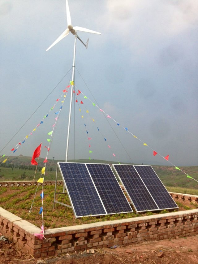 太阳能路灯控制器特点